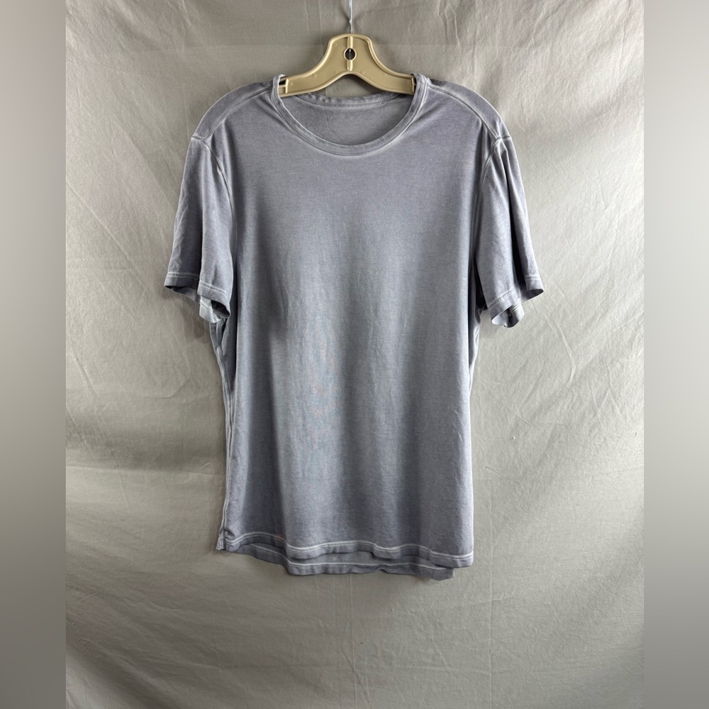 Lululemon  T-Shirt Mens Large Gray Crew Neck Short Sleeve